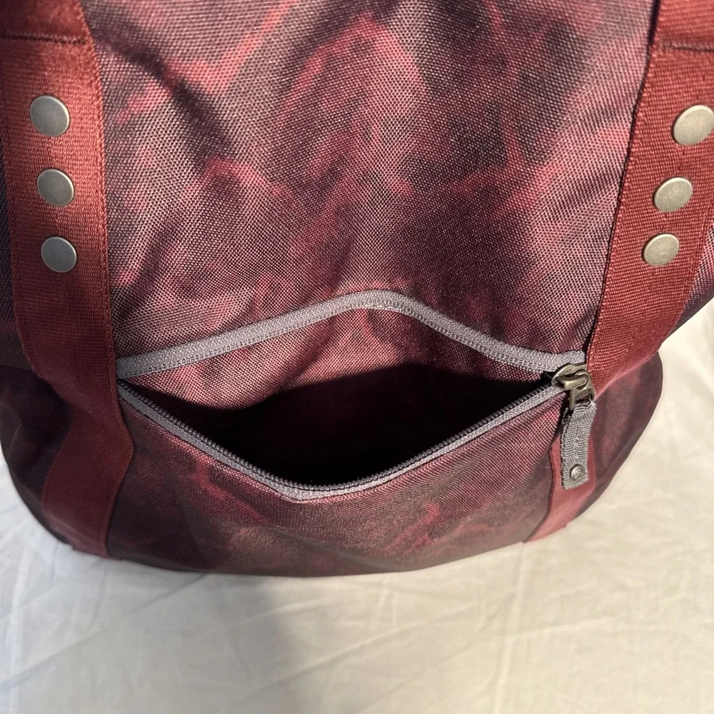 Columbia Womens Easy Out Medium Tote Shoulder Bag Red Nylon Zip Closure Logo